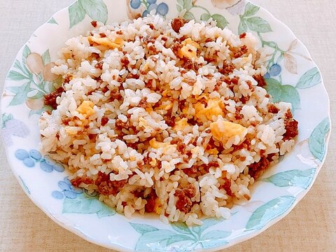 甘辛ミンチと卵のチャーハン